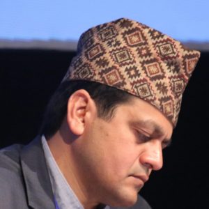 ‘बिचौलिया’को चंगुलमा सरकार