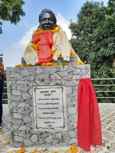 टिस्टुङमा ठडियो अष्टमानको सालिक