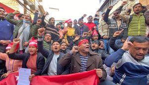 ‘वी हेट यू केपी ओली’ भन्दै प्रर्दशन