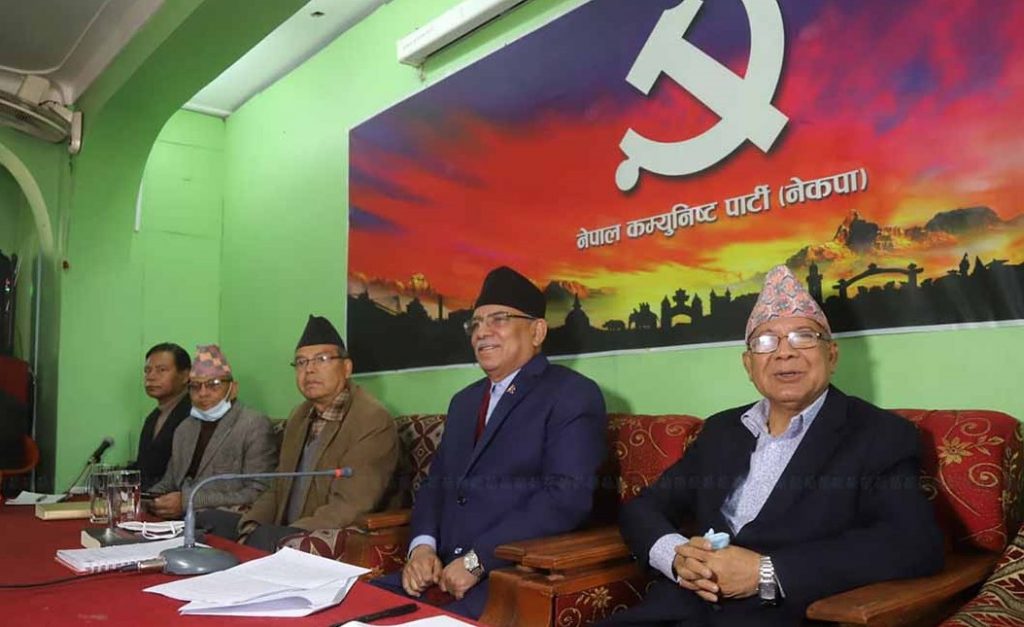 संसदीय दलको नेताबाट केपी ओली, उपनेताबाट सुवास नेम्वाङलाई हटाउने प्रचण्ड – नेपाल समूहको  निर्णय