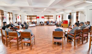 एमाले स्थायी कमिटीले भन्यो – देउवालाई भोट दिने नेताहरु एमालेमा रहँदैनन्