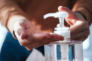 सेनिटाइजर पिएका एक युवकको मृत्यु