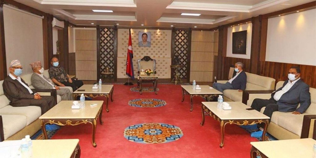 एमसीसी उपाध्यक्षले भेट्ने भएपछि बालुवाटारमा सत्ता गठबन्धनको बैठक