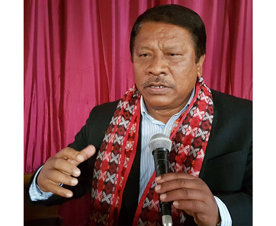 देश बनाउँछु भन्नेहरुले आफ्नै पार्टीको अवस्था नाजुक बनाए : प्रकाशमान सिंह