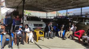 आन्दोलित वकिलहरुको टोली ओलीलाई भेट्न बालकोट पुग्यो