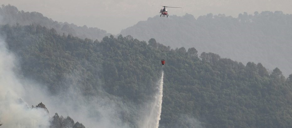 शिवपुरी राष्ट्रिय निकुञ्जमा डढेलो, हेलिकप्टरबाट हालियो पानी