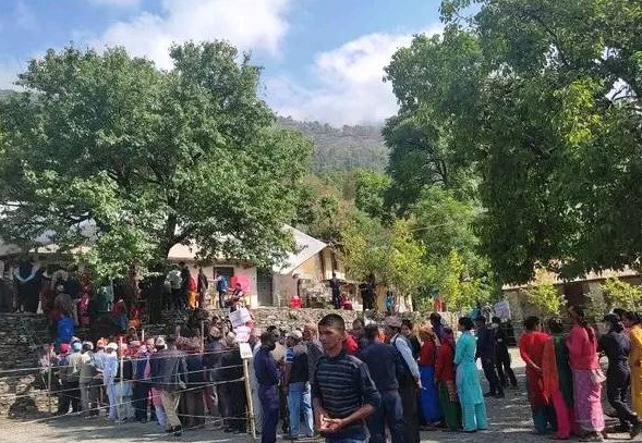 बझाङको जयपृथ्वी-७ मा झडप, मतपत्र च्यातियो