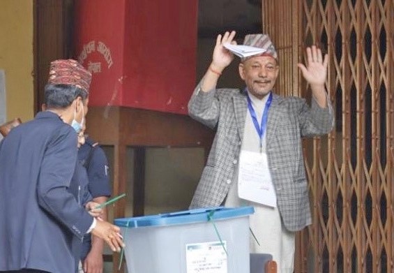 केशव स्थापितले गरे पद्मकन्या क्याम्पसमा मतदान