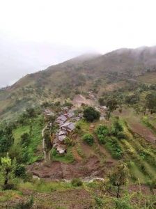 ताप्लेजुङमा पहिरोले घरै बगाउँदा सासु-बुहारीको मृत्यु, छोरा घाइते