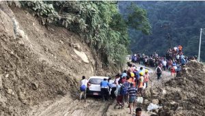 महेन्द्र राजमार्ग र बुटवल-पाल्पा सडक अवरुद्ध