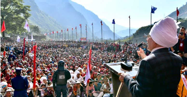 एमालेलाई सरकारमा पुर्याउन होइन्, देश बनाउन भोट दिनुस् : ओली एमालेलाई सरकारमा पुर्याउन होइन्, देश बनाउन भोट दिनुस् : ओली