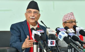 प्रचण्डलाई ओलीको आग्रह : हाम्रो भूमि के भइरहेको छ ? खुलस्त भन्नुस्