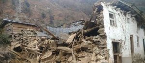 बाजुरामा भूकम्पको धक्का, घर भत्कियो