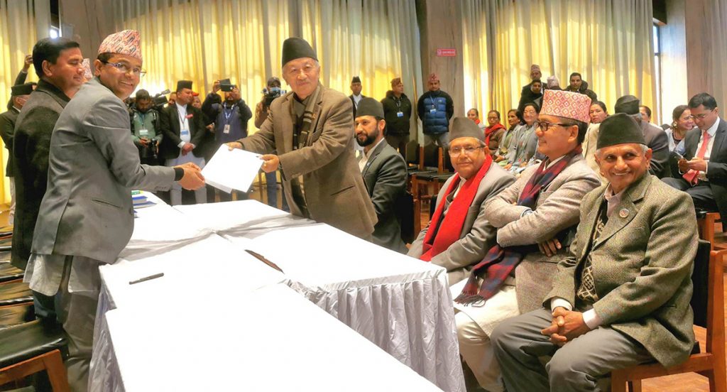 सभामुखमा एमाले सांसद देवराज घिमिरेको मनोनयन दर्ता सभामुखमा एमाले सांसद देवराज घिमिरेको मनोनयन दर्ता
