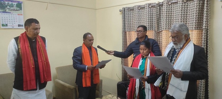 मधेश प्रदेशमा माओवादी केन्द्रका दुई सांसदले लिए शपथ मधेश प्रदेशमा माओवादी केन्द्रका दुई सांसदले लिए शपथ