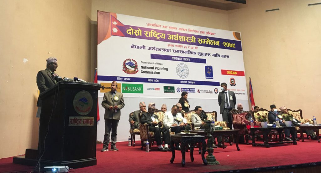 १० महिनाको आयात धान्ने क्षमतामा छाैं : गभर्नर अधिकारी