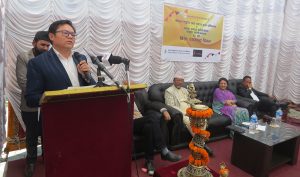 देश जहाँ छोयो त्यहीँ फाटेको छ : मन्त्री किराती