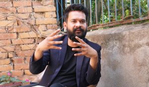 विद्यालयले किताब र पोसाक बेच्नु दण्डनीय : मेयर बालेन