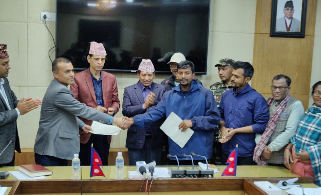 सरकारसँग ५ बुँदे सहमति, मिटर ब्याजपीडितको आन्दोलन फिर्ता