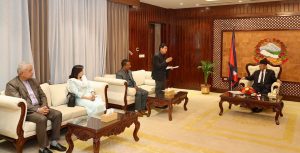 निजी क्षेत्र नियन्त्रण गर्ने कानुन बनाउँदैनौं : प्रधानमन्त्री