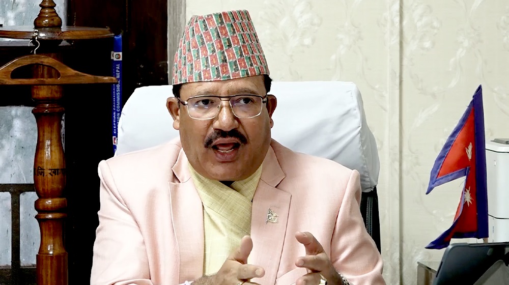 आचारसंहिता उल्लंघन गर्ने कसैलाई आयोगले छोड्दैन : आयुक्त भण्डारी आचारसंहिता उल्लंघन गर्ने कसैलाई आयोगले छोड्दैन : आयुक्त भण्डारी
