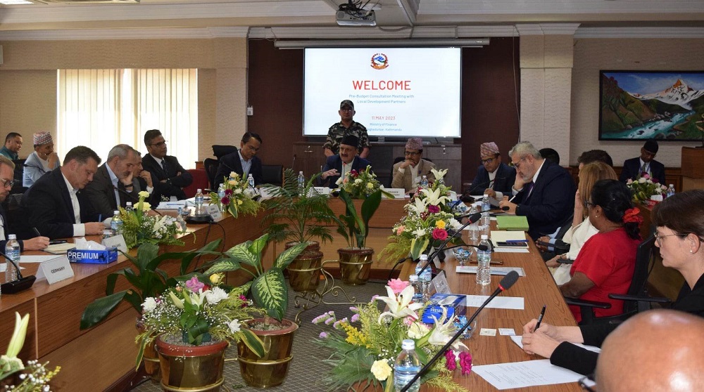 अन्तर्राष्ट्रिय विकास साझेदारहरूसँग अर्थमन्त्रीको छलफल