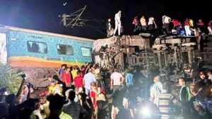भारतको ओडिशा रेल दुर्घटनामा २३३ यात्रुको मृत्यु, ९०० बढी घाइते