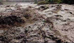 बाढीले हाइड्रोपावरका १७ मजदुर सम्पर्कविहीन, सात घर बगायो