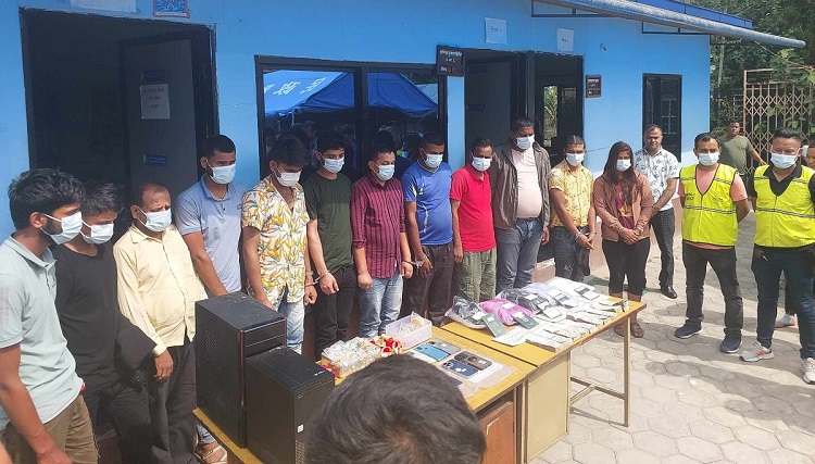 गैरकानुनी रूपमा कतारबाट सुन ल्याएको आरोपमा १२ जना पक्राउ