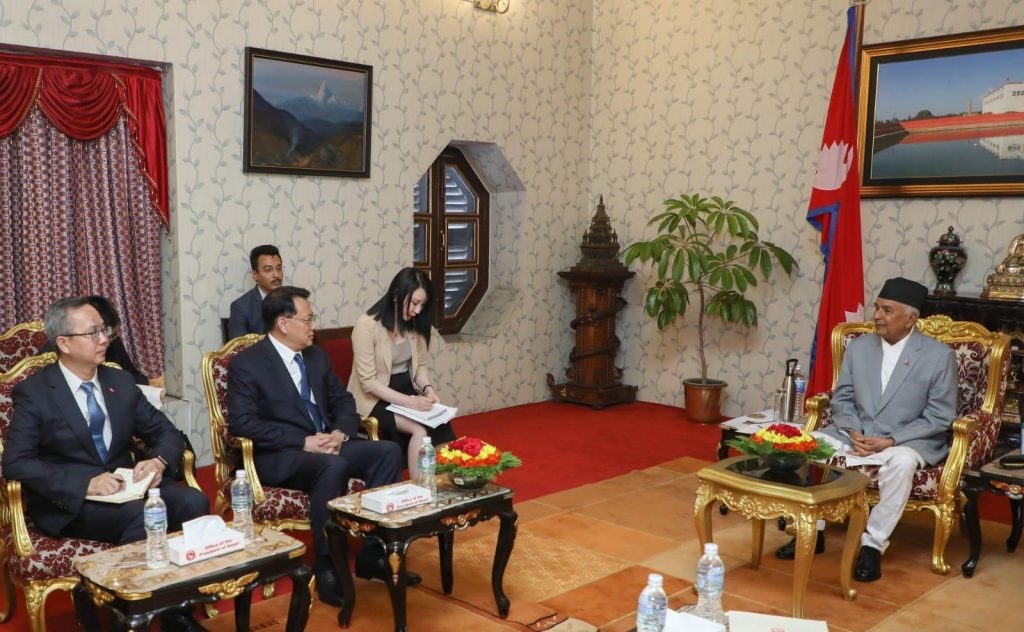 राष्ट्रपति पौडेल र चिनियाँ नेताबीच शिष्टाचार भेट