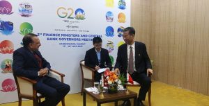 अर्थमन्त्री डा. महत र चिनियाँ अर्थमन्त्री लिउ कुनबीच भारतमा भेटवार्ता