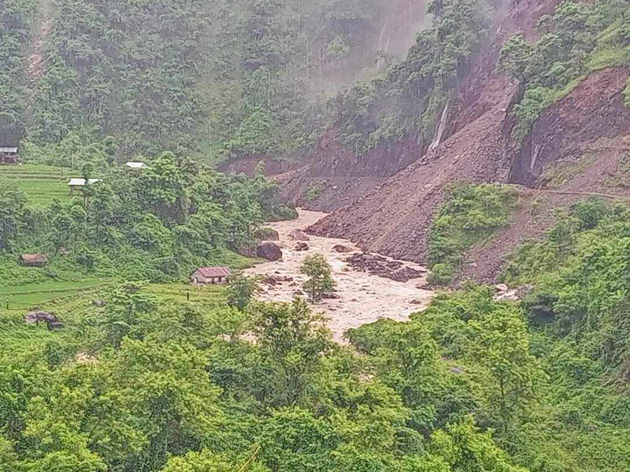 मकवानपुरमा पहिरोले घर पुर्दा एकको मृत्यु, ६ जना बेपत्ता