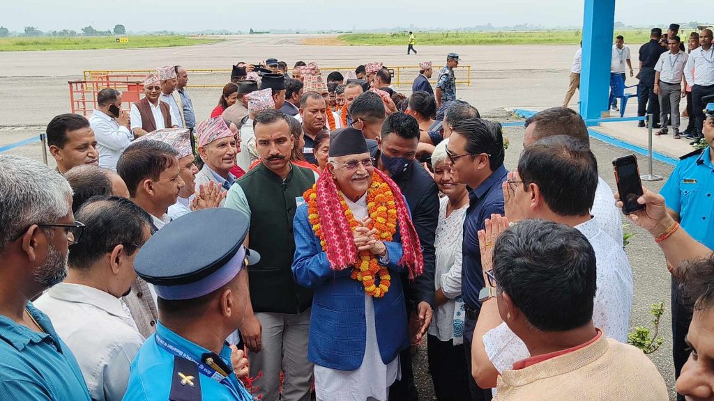 एमाले लुम्बिनी प्रदेश अधिवेशन उदघाटन गर्न अध्यक्ष ओली बुटवलमा